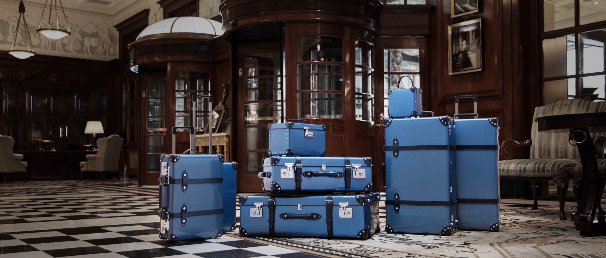 Pack Like A Pro With Sean Davoren At The Savoy - Globe-Trotter Staging