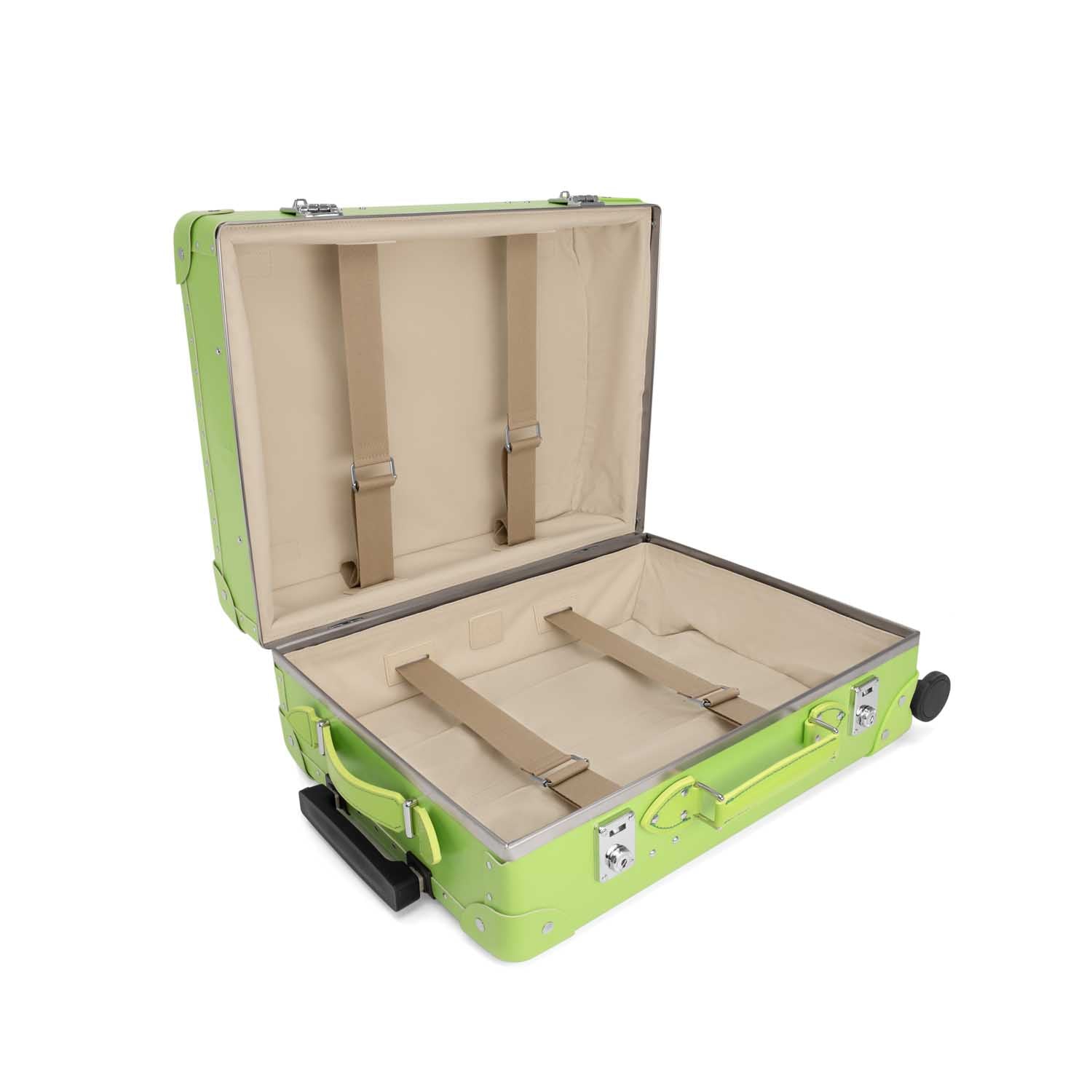 Pop Colour · Carry-On - 4 Wheels | Parrot Green/Parrot Green/Chrome - Globe-Trotter Staging