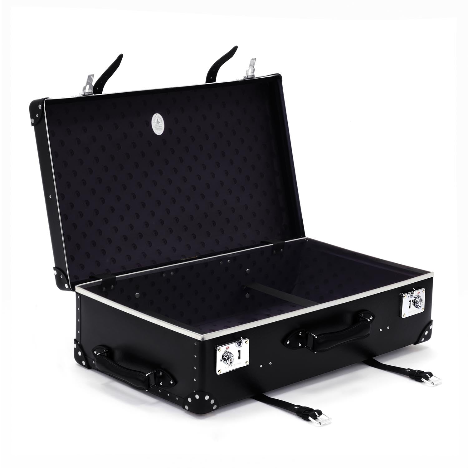 Skyfall · Large Suitcase | Black/Black - Globe-Trotter Staging